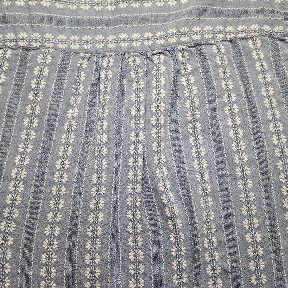 Vince Camuto Womens Blue And White Lightweight Cap Sleeve Top Size Petite Medium - Picture 8 of 9